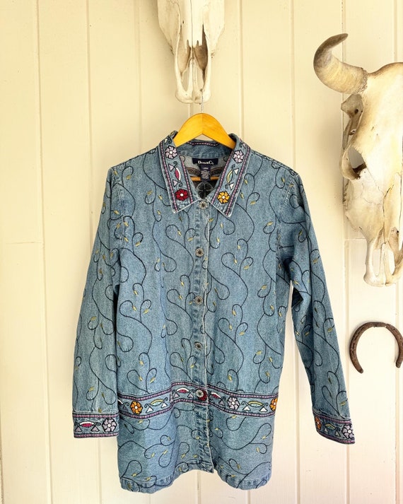 Vintage Denim & Co. Large Embroidered Ling Denim F