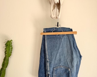 Broken In USA Vintage 1980’s Wrangler Jeans. 33 x 32 Western Boot cut  Retro Wrangler Men’s. USA. Cotton.