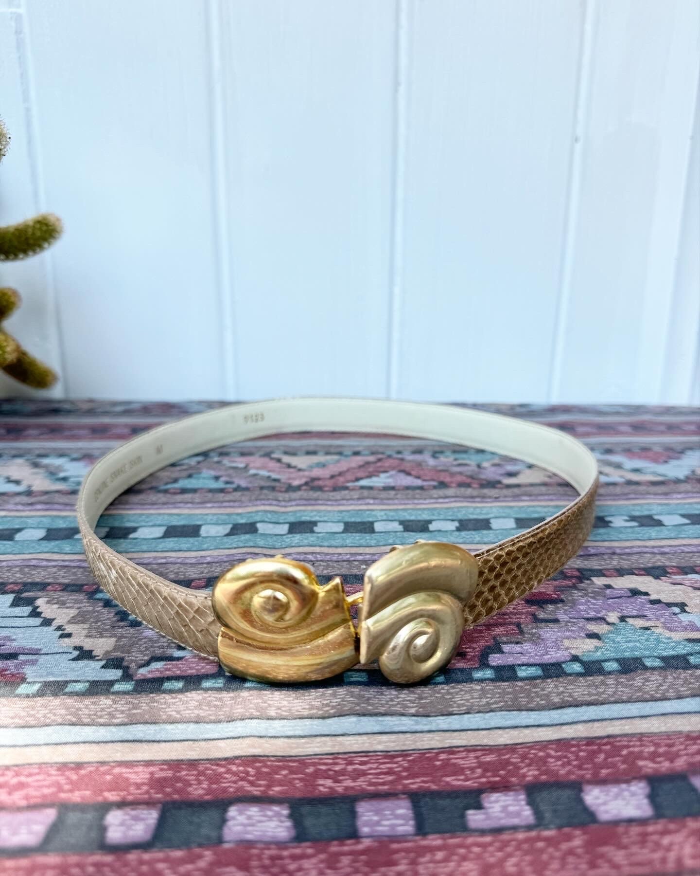 Vintage Tan Medium Genuine Snakeskin Belt With Gold Clasps  display picture 2