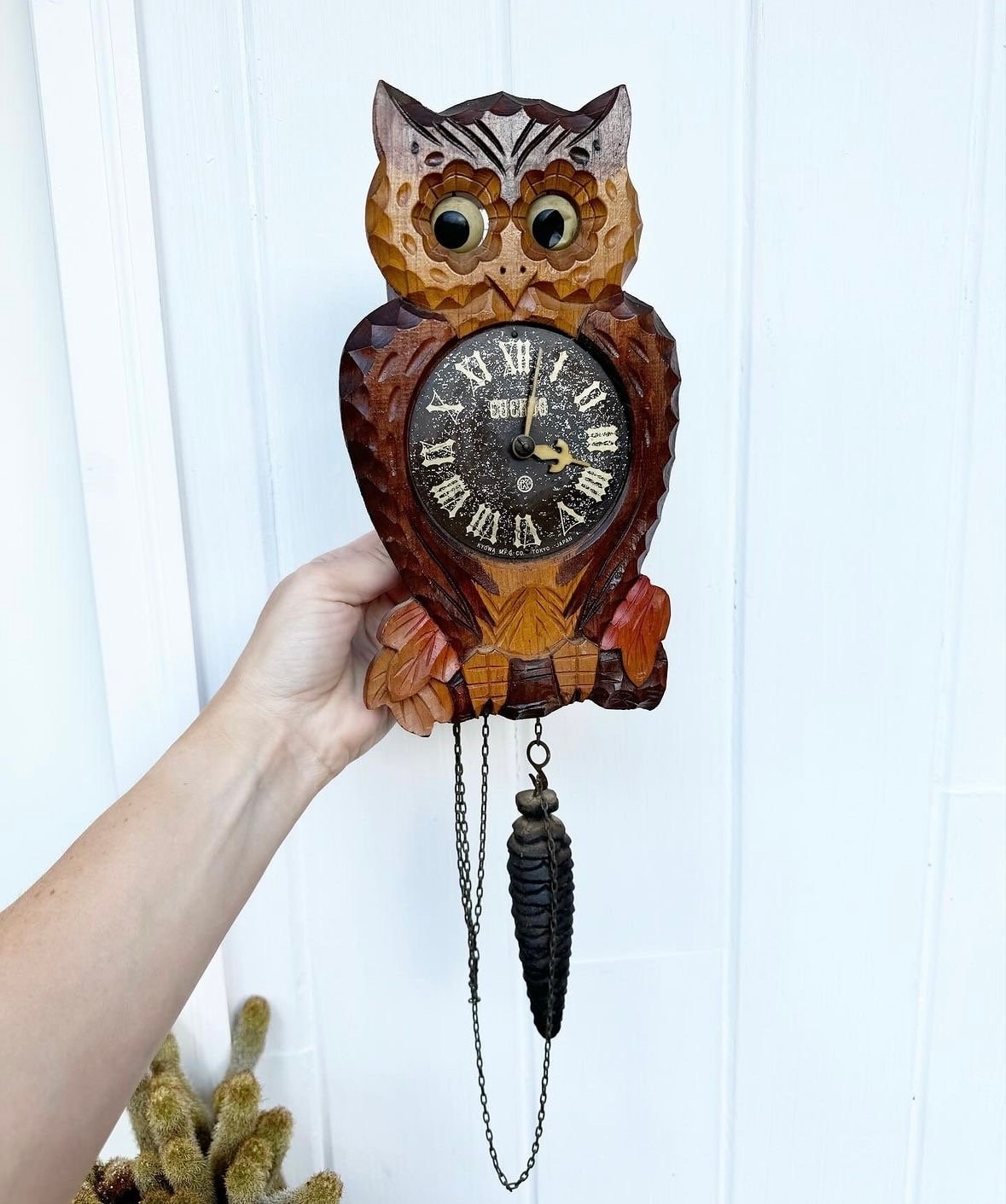 1940's Hand Carved Wood Owl Clock. Cuckoo Owl Clock. Kyowa MFG Co
