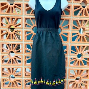 Amazing Vintage Hand Embroidered Black Knee Skirt. Floral Embroidered Skirt.