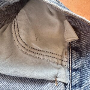 Vintage Mom Jeans USA Wrangler Jeans Womens Blue Cotton. Perfectly worn in. Tag is worn. image 9