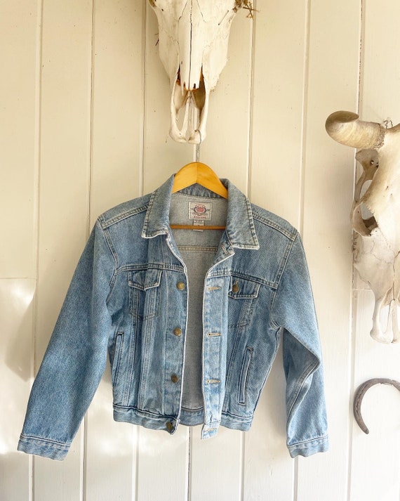 Vintage 1990’s Denim Bugle Boy Trucker Jacket. Lig