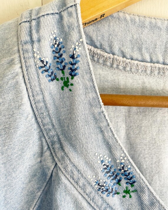 Handpainted Blue Bonnets on a Vintage Denim Shirt… - image 4