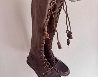 Sperry Topsider Tall Knee High Lace Up Leather Brown Boat Boots Size 9. Pre owned.