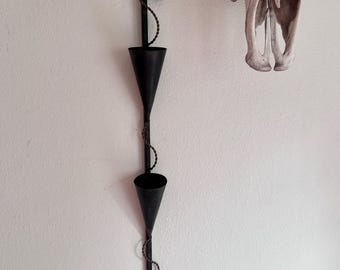 Vintage Metal Wall Vase Double Cone Wall Sconce Twisted Rope Floral Garden Decor Holder. Boho.  Bucket Wall Pocjets. dried Flower areangemen