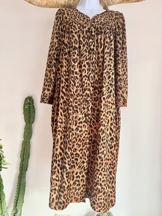 Vintage Simply Basic Leopard Print Soft Velvet Ho… - image 5
