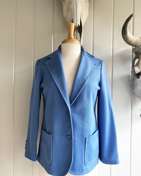Vintage Women’s 1970’s Polyester Powder Blue Blaz