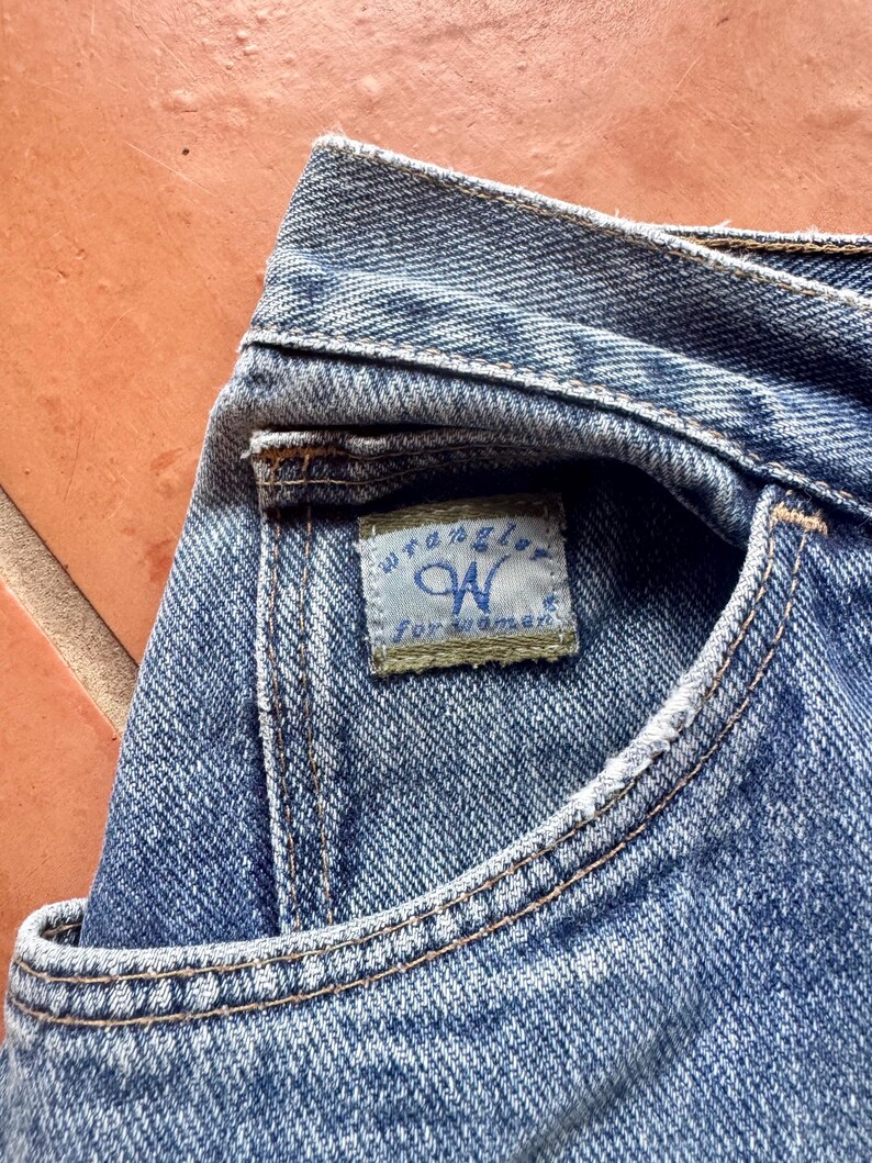 Vintage Mom Jeans USA Wrangler Jeans Womens Blue Cotton. Perfectly worn in. Tag is worn. image 11