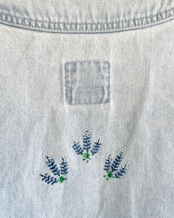 Handpainted Blue Bonnets on a Vintage Denim Shirt… - image 8