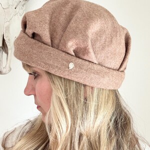 Helen Kaminski - Etsy display picture 1