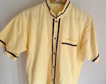 Classic Mexican Men’s Guayabera Button Up Yellow Colored Shirt. Beach Wedding Manta Shirt / Short Sleeves Button up.