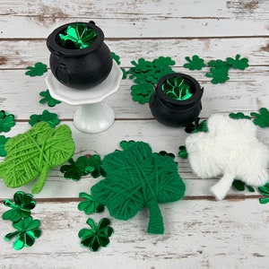 St. Patrick&#39;s Day Yarn-Wrapped Hearts~Valentine Hearts~Yarn Hearts~Valentine Bowl Fillers
