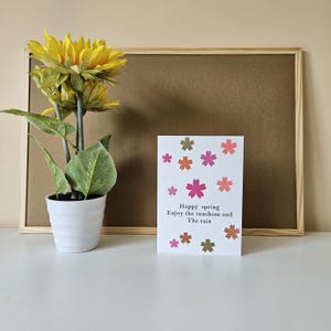 Tarjeta de felicitación de feliz cumpleaños de primavera