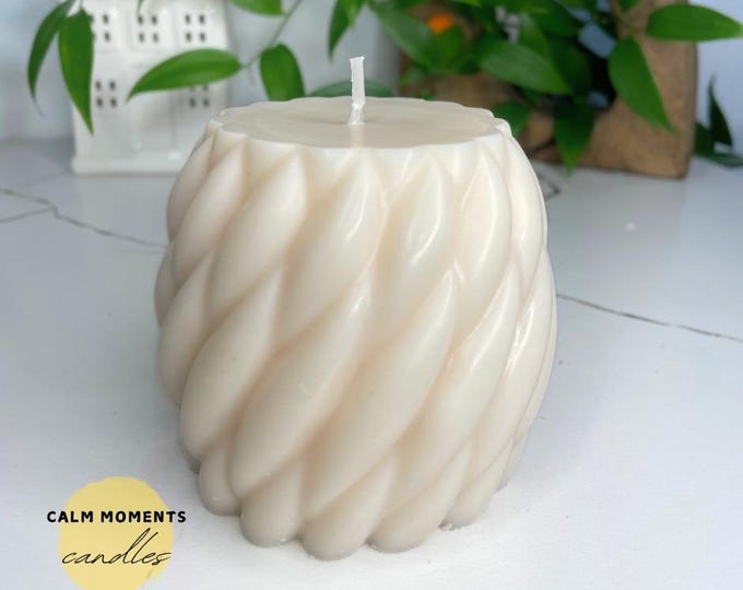 Handmade Large Knitted Soy Wax Pillar Candle: 12 Scents Aromatherapy Decor