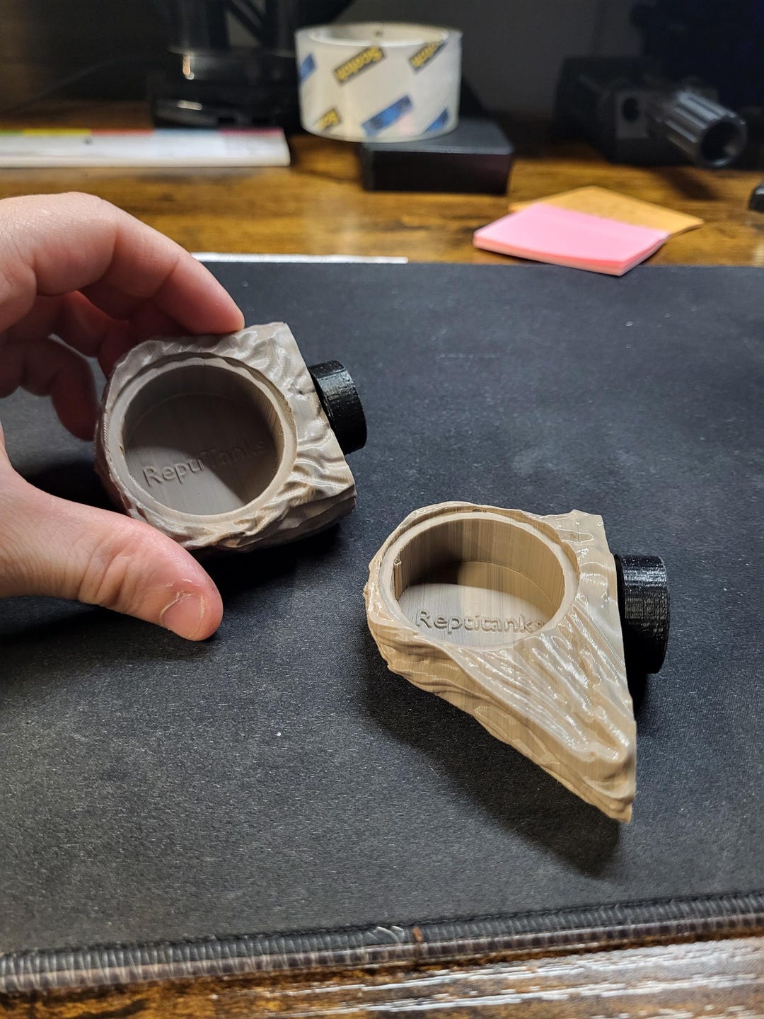 Reptile Magnetic Ledge