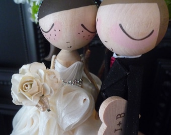 Custom Wedding Cake Topper, Boho wedding, custom wood peg doll cake topper, bride and groom wedding, with Wood Slab and Tree Background