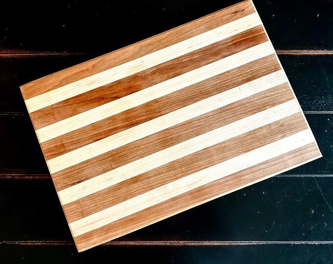 Wood Cutting Board - 2 Wood Type Pattern
