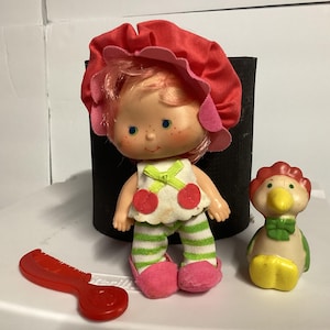 Cherry Cuddler with Gooseberry and comb. 3 1/2” friend of strawberry Shortcake.  No box.  great condition