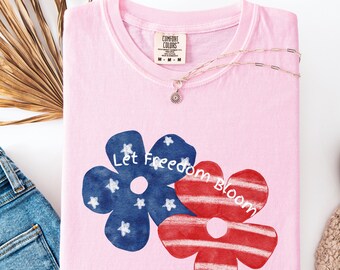 Red White & Bloom Shirt, Americana Floral Tee, Vintage Patriotic Wildflower Shirt, Cottagecore Summer Comfort Colors Tee