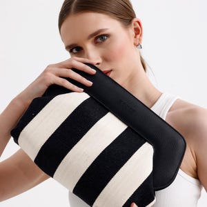 Schwarz-Weiß-Streifen Farbe Clutch Bag für Frauen, Geschenk Clutch Handtasche.