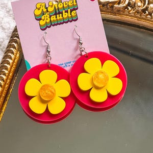 Groovy Flower Power Earrings, Retro Statement Dangles, Funky 70s Inspired Acrylic Earrings, Lightweight Colorful Jewelry