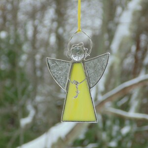 Stained glass angel suncatcher, Christmas ornament, small hanging angel zdjęcie 2