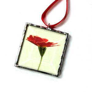 Red flower ornament mini wall decoration, gardener gift, Mothers day present for her zdjęcie 1