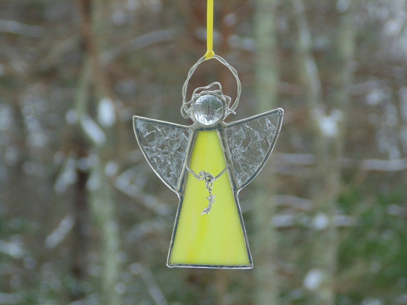 Stained glass angel suncatcher, Christmas ornament, small hanging angel zdjęcie 1