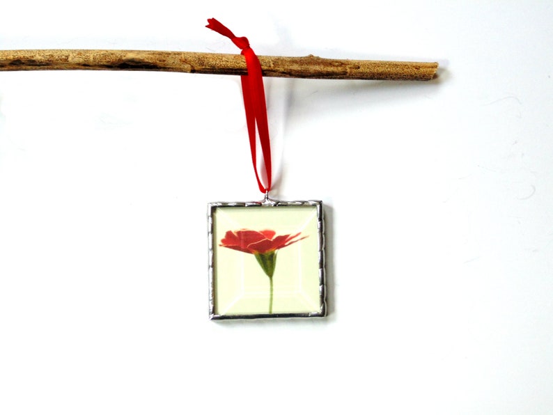 Red flower ornament mini wall decoration, gardener gift, Mothers day present for her zdjęcie 2