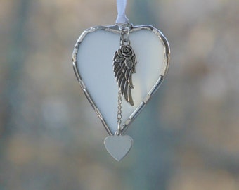 Sympathy heart stained glass suncatcher, on angels wings, customizable bereavement gift