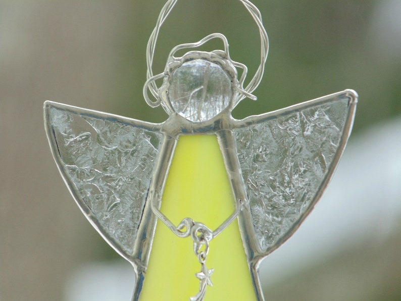 Stained glass angel suncatcher, Christmas ornament, small hanging angel zdjęcie 5