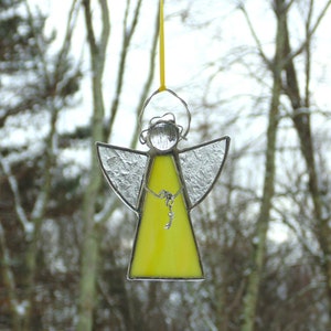 Stained glass angel suncatcher, Christmas ornament, small hanging angel zdjęcie 7