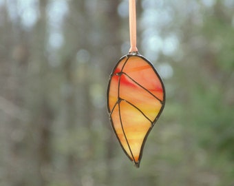 Mini Autumn leaf stained glass suncatcher ornament, Fall home decoration