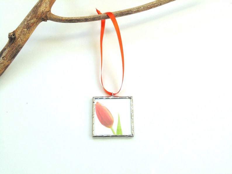 Tulip flower stained glass ornament, mini wall art, home decoration, stained glass image 3