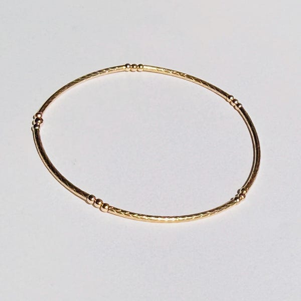 Bracciale elastico con perline riempito d'oro 14K: tubo da 1,5 mm / 2 mm, 2,5 mm Delicato / Minimale / Anti-ossidazione / Gioielli impilabili / Bracciale SINGOLO