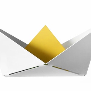 Bateau origami - vide poche - bureau - salle de bain - SURLO blanc et jaune