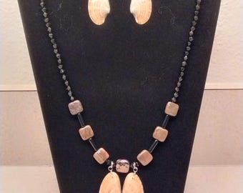 Sunray Venus Clam Pendant Beach Jewelry Set