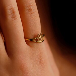 Personalized Birth Flower Ring: 18K Gold Filled Jewelry Gift