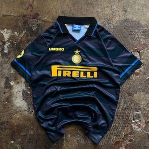 Inter Miland Pirelli Football Jersey Trikot Fußball Soccer Shirt Javier Ronaldo Diego Milito Zlatan Esteben Wesley Maicon Lothar Roberto