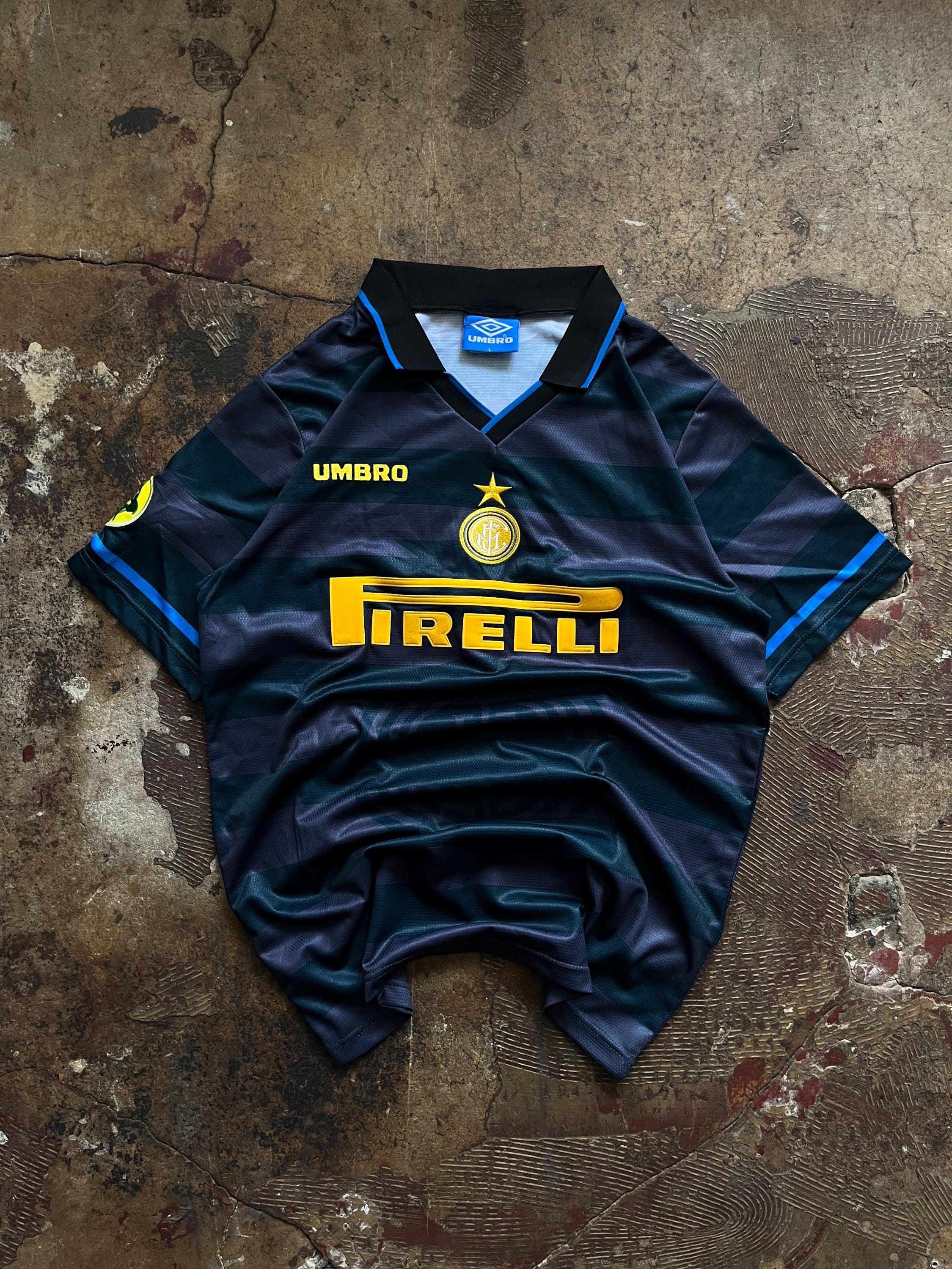 ウェア 90s umbro Inter Milano soccer jersey kit Umbro 90s Pro Training (Inter) • Training Shirt • XL – Real