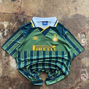 Inter Miland Pirelli Football Jersey Trikot Fußball Soccer Shirt Javier Ronaldo Diego Milito Zlatan Esteben Wesley Maicon Lothar Roberto