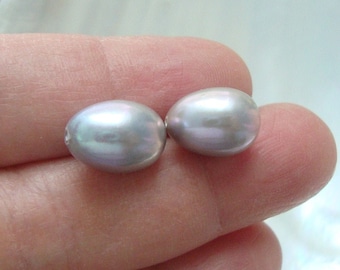 2 pcs, 11-13x8-9mm, Elongated Teardrop Pearl Pendant Earring Dangle Finding, Half Top Drilled, Fresh water Pearl , Light Grey Gray, P-0135