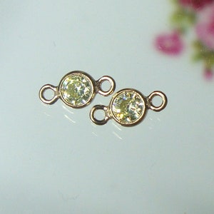2 pcs, 3mm, 14K Gold Filled Peridot Green AAA CZ Tiny Round Bezel Connector, August Birthstone,Minimalist Collection, Link,CC-0108-8