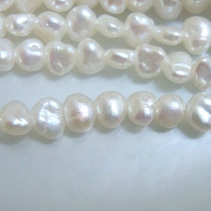 16&quot; strand, 3-3.5mm, Tiny Baroque Fresh Water Keshi Pearls, Small Lustrous Creamy Ivory White Tiny keishi Freshwater Pearls, P-0034