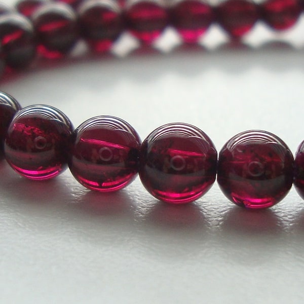 7.5 Inch strand, 30 beads, 6-6.5mm, Rhodolite Garnet Smooth Round Beads, GS-0226