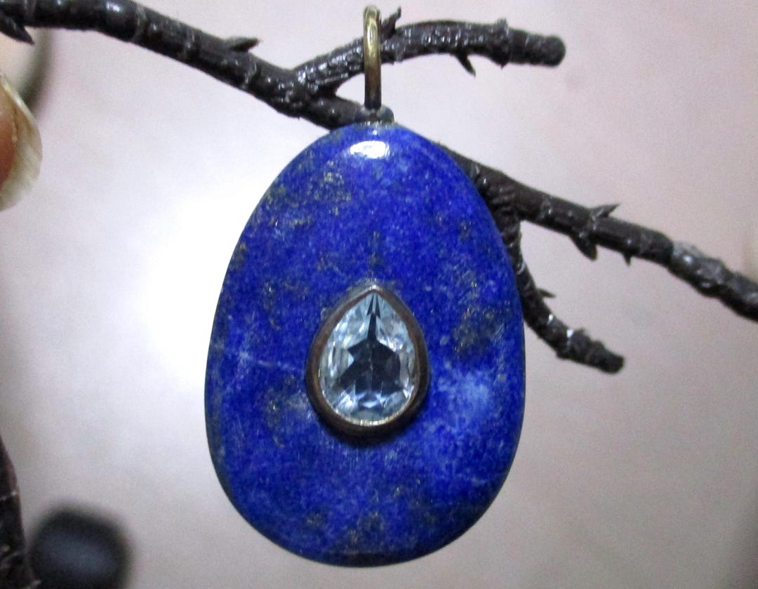 1 Pc, 27x20x6mm Lapis Smooth Pear, Embedded 8x5mm Blue Topaz