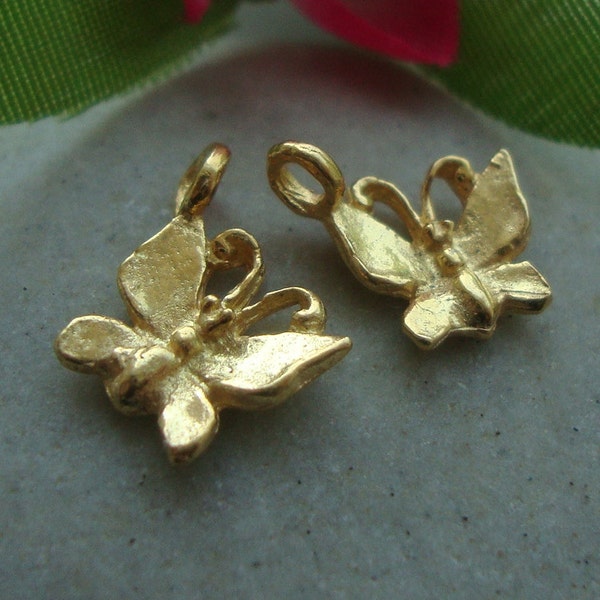 2 pcs, 13x11 mm, Artisan Handmade Gold Vermeil 3D Butterfly Charm, Tiny Pendant, PC-0160