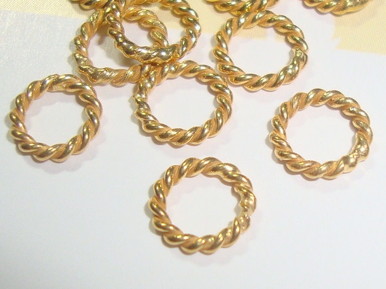 10 pcs, 6mm, 18ga gauge, Handmade Gold Vermeil Twisted wire closed Jump Ring, Spacer image 1