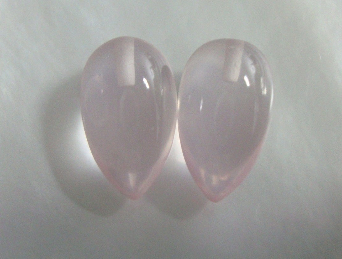 ペア、8 x 13 mm、美しい天然ローズクォーツ、逆さまで半分穴が開け